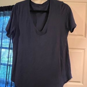 Lulu v neck tee